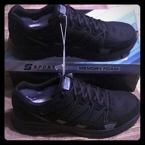 Men’s Black Tennis Shoes